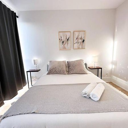 Elegant Suites - City Views, Lake View, Free Parking Toronto Ngoại thất bức ảnh