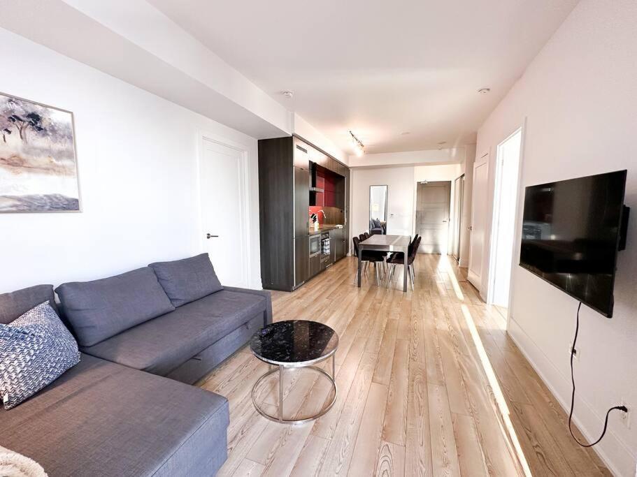 Elegant Suites - City Views, Lake View, Free Parking Toronto Ngoại thất bức ảnh